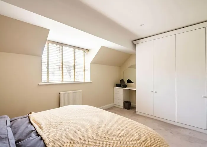 Central Village Cottage, The Corders