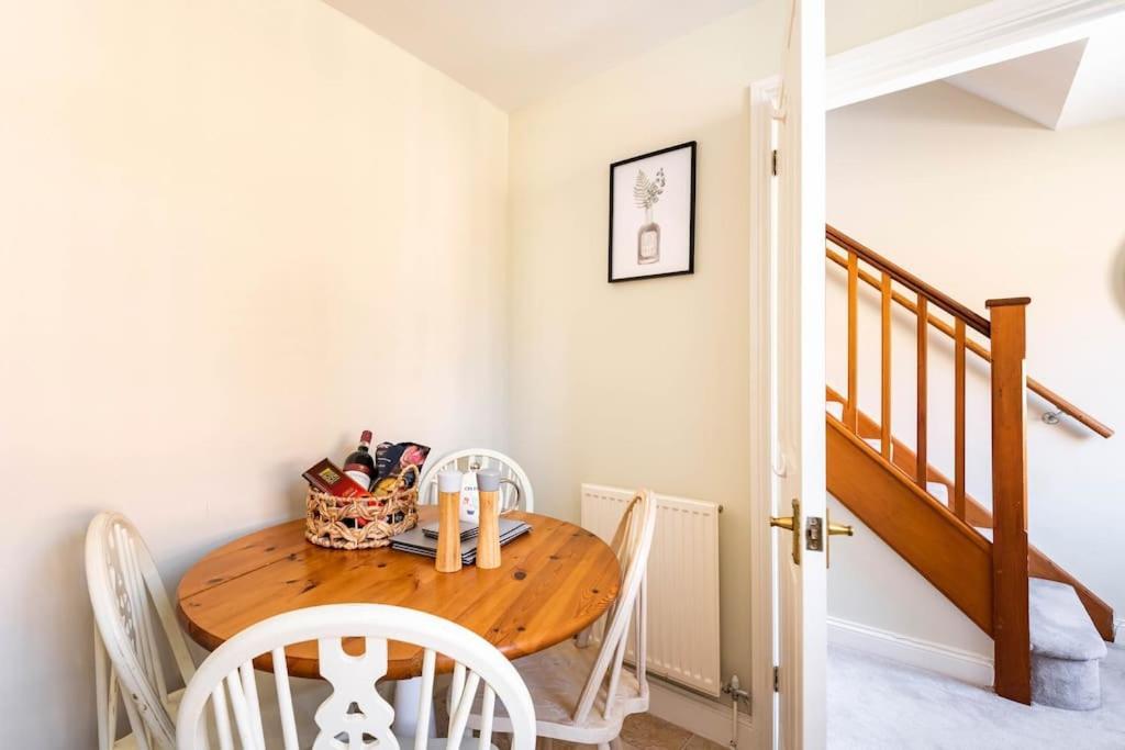 Village Cottage, The Corders Moreton-in-Marsh