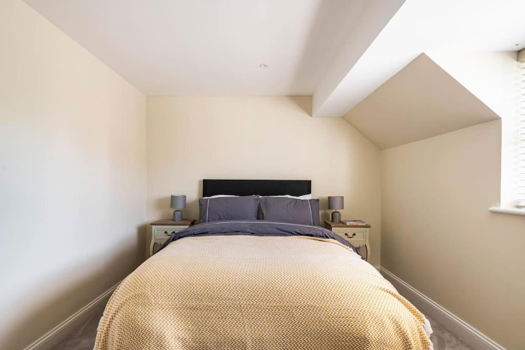 Village Cottage, The Corders Holiday home